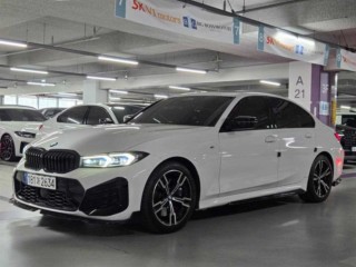 BMW 320i 후면